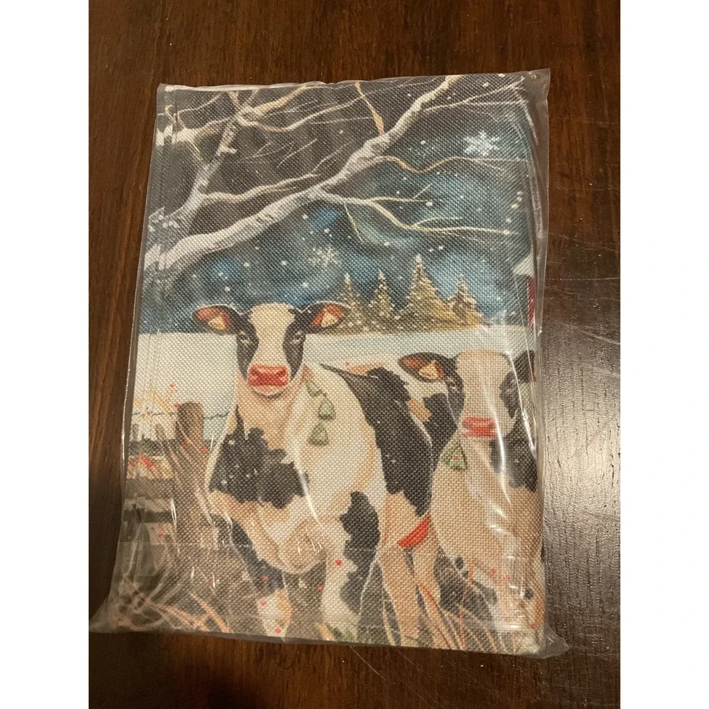 Premium Kitchen Cow Christmas 8‎ Placemats and 2 Adjustable Aprons USA, washable